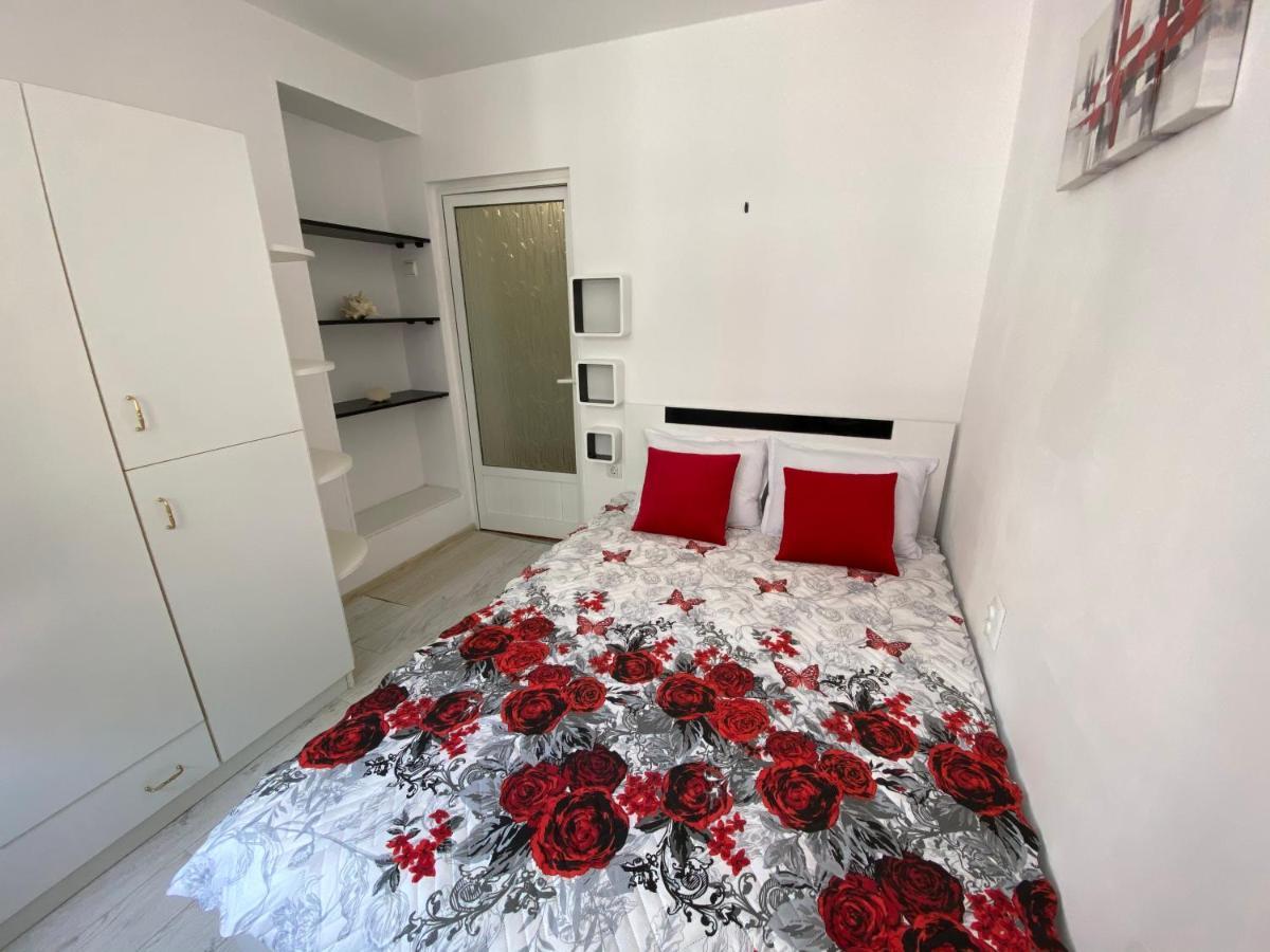 בורגאס Simona Apartment מראה חיצוני תמונה