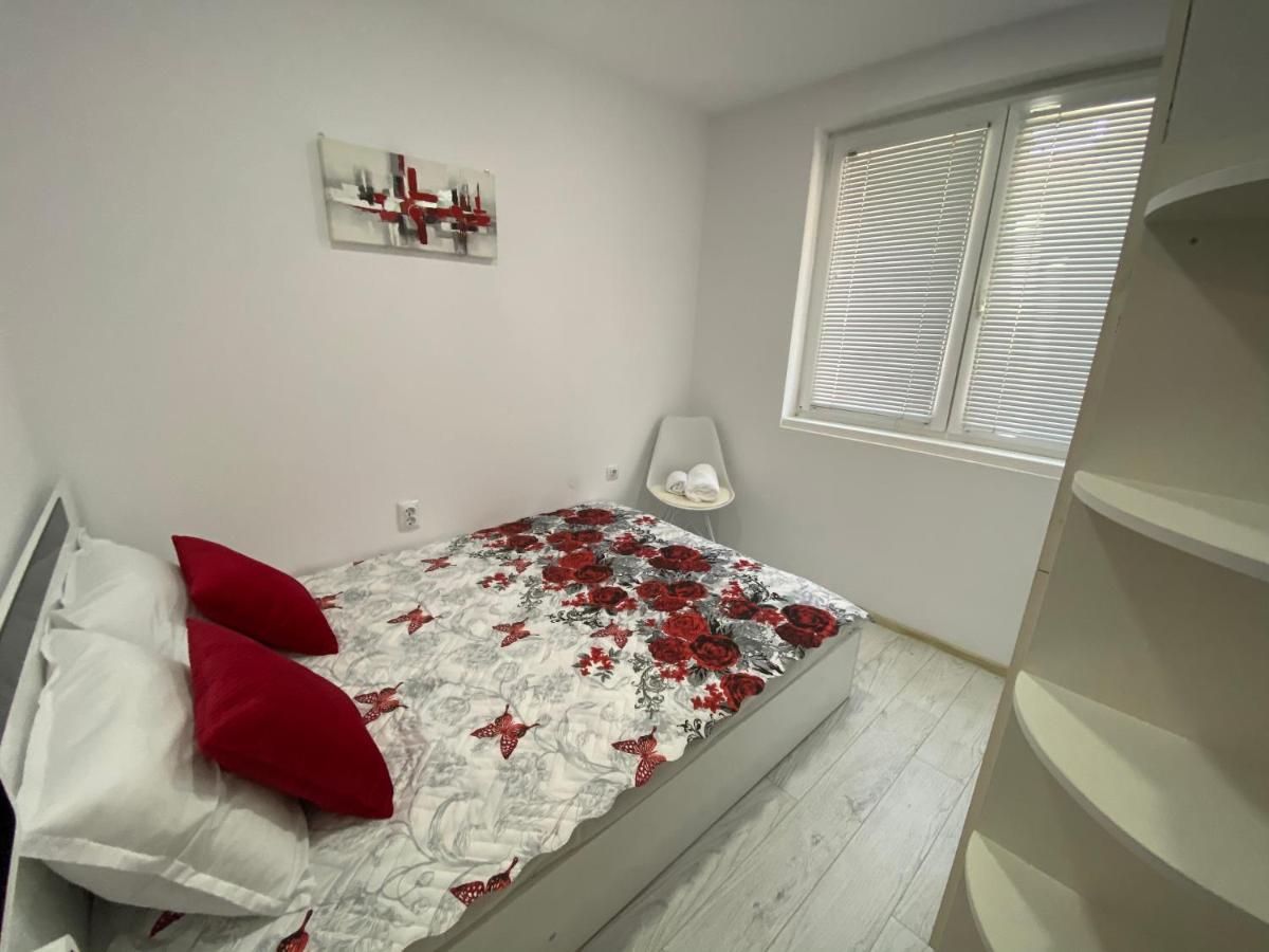 בורגאס Simona Apartment מראה חיצוני תמונה